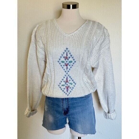 Vintage Cream Knit Sweater‎ with Floral Embroidery Women's Pullover cottage core - Picture 6 of 6
